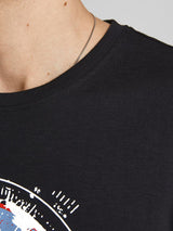 12205221 - T-shirt girocollo in cotone con stampa circolare sul davanti.